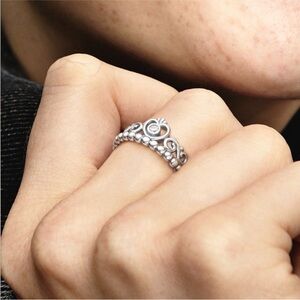 Pandora Princess Tiara Ring